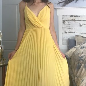 Shein V-Neck Flowy Maxi Dress
